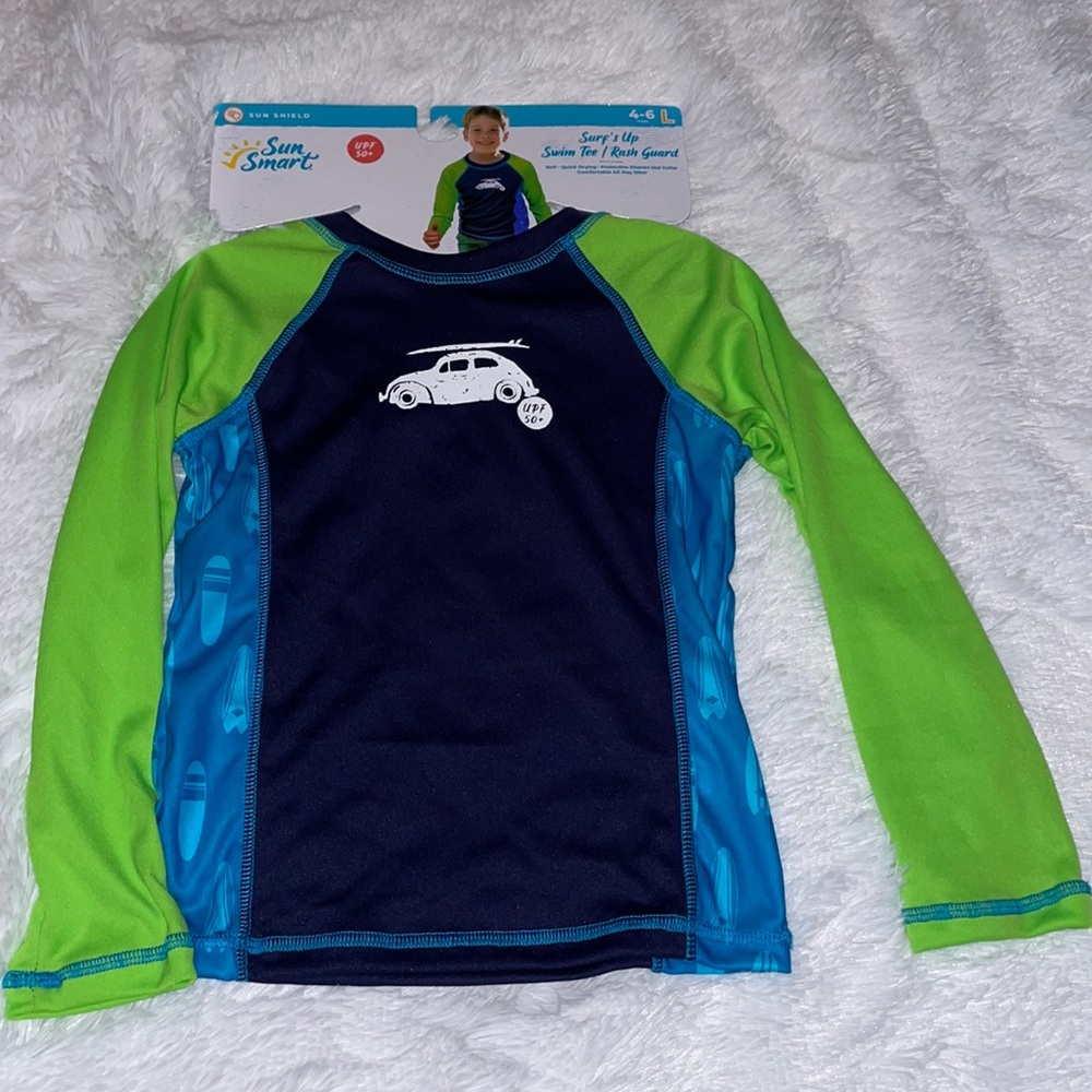 NWT Swim Tee 4-6 years L